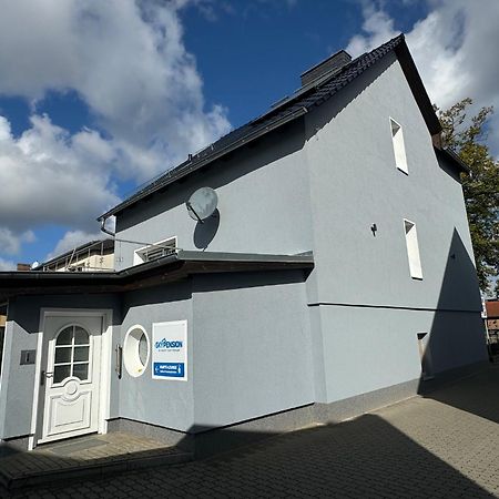 Skypension Schönefeld Екстериор снимка
