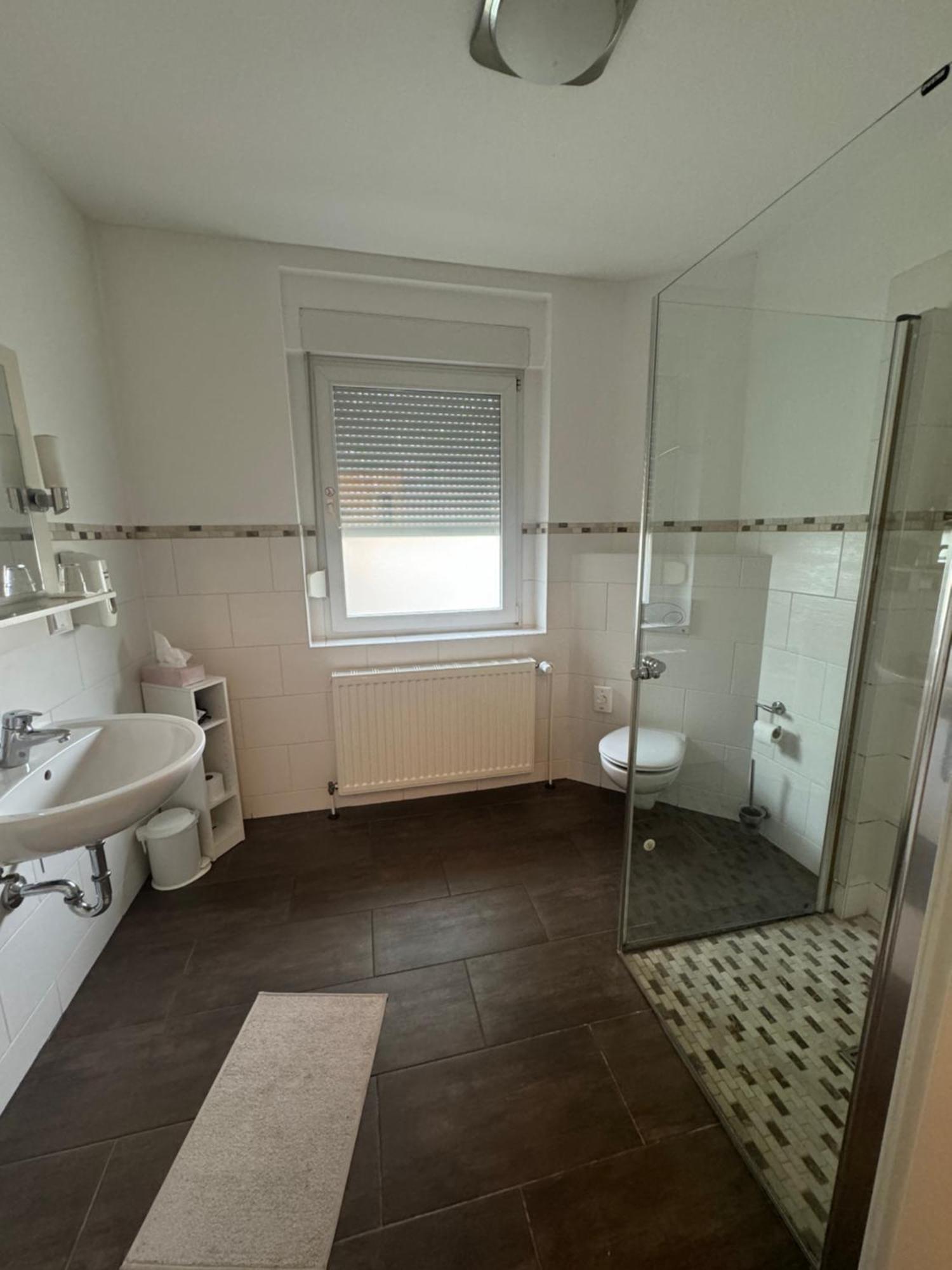 Skypension Schönefeld Екстериор снимка