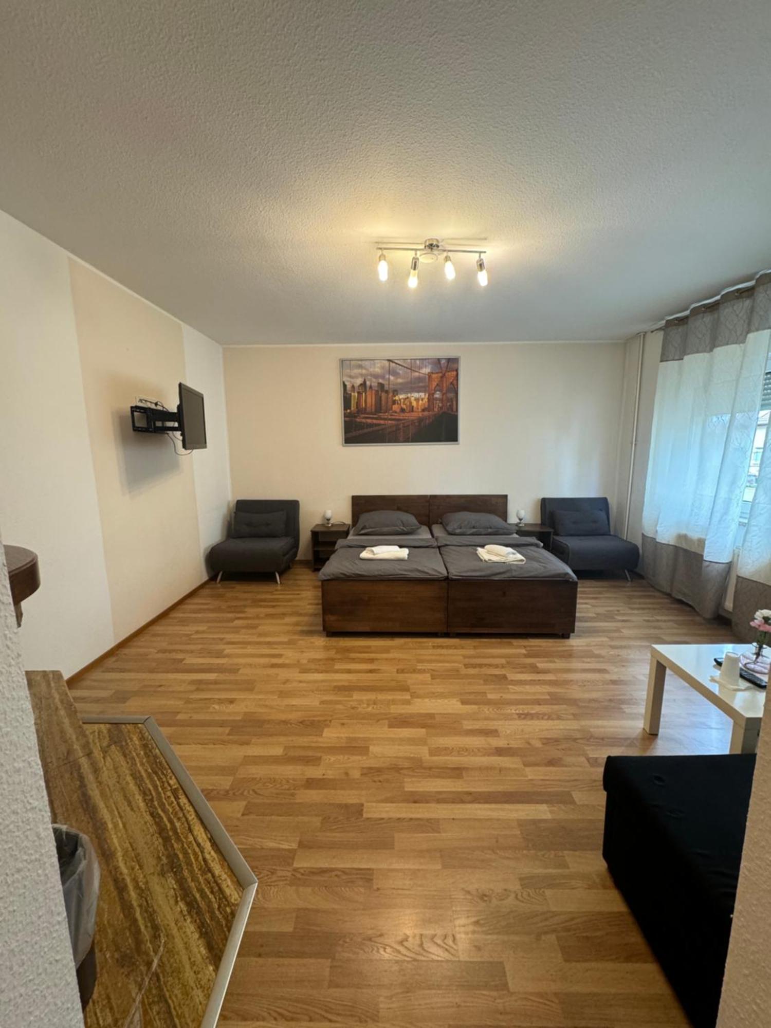Skypension Schönefeld Екстериор снимка
